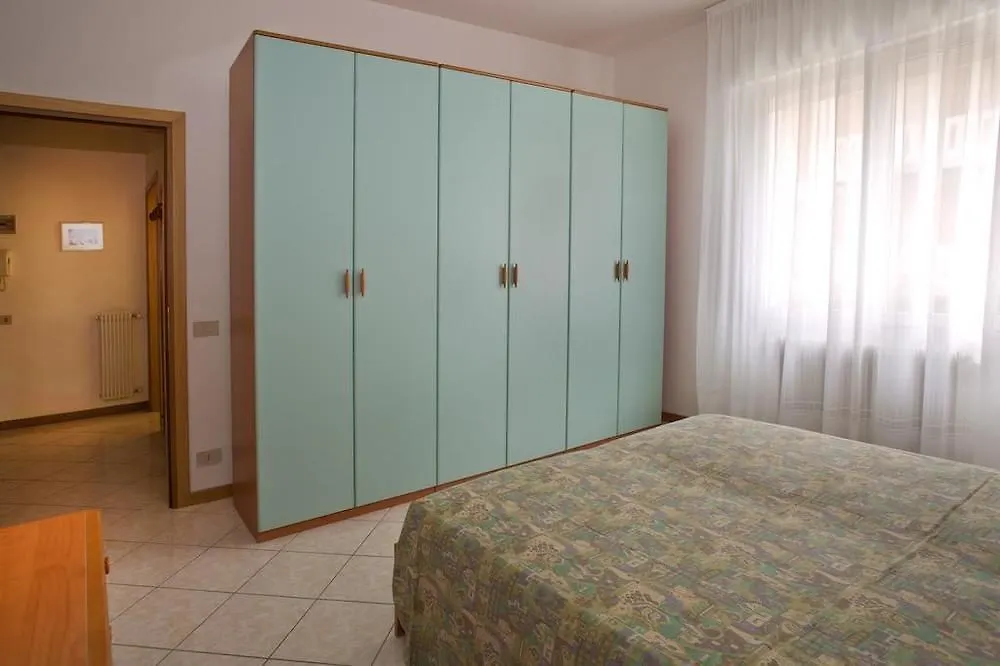 Villa Hanna Лидо-ди-Езоло 3*,  Италия